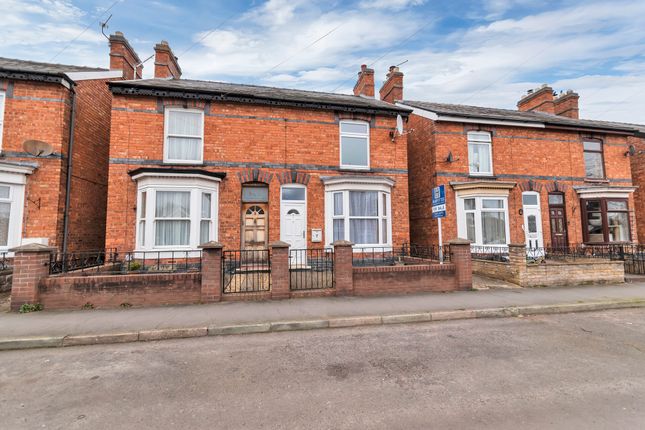 2 bed property, in Barnard Street, £135,000