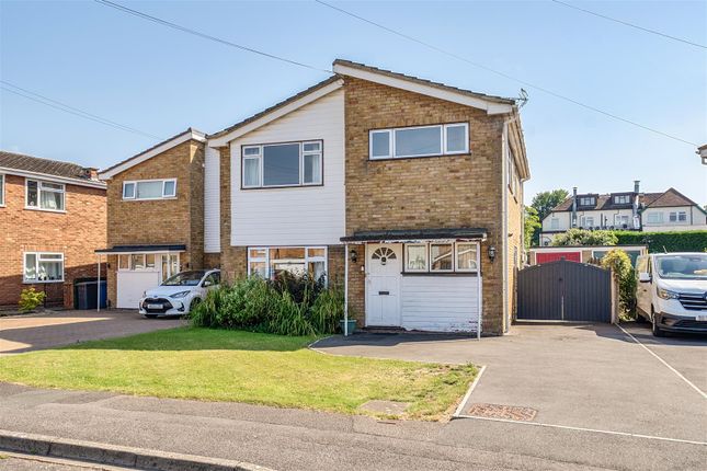 4 bed property, in Kevins Drive, £500,000