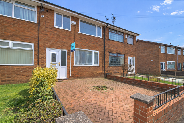3 bed property, in Mount Pleasant Road, £200,000