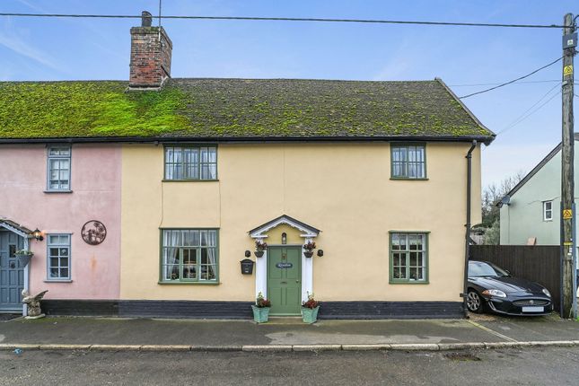 2 bed property, in Lower Street, £335,000