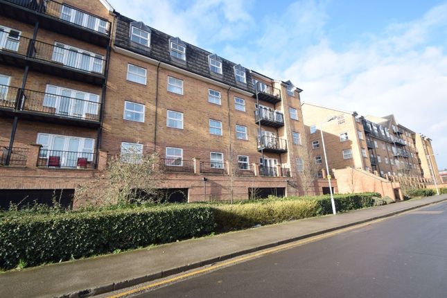 2 bed property, in The Academy, £175,000