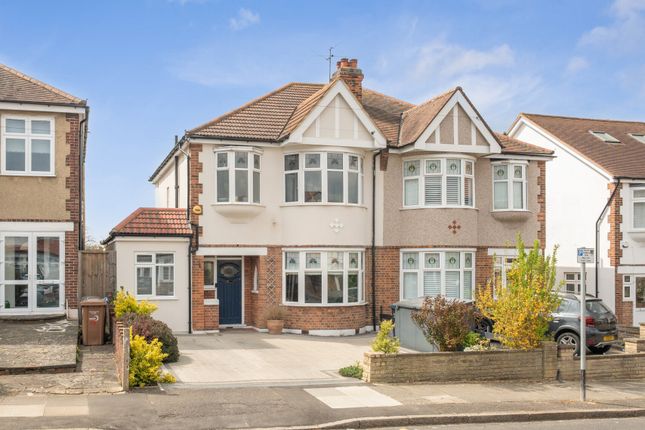 3 bed property, in Arundel Avenue, £900,000