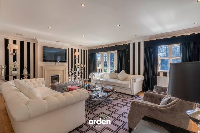 5 bed property, in Twatling Road, £1,350,000