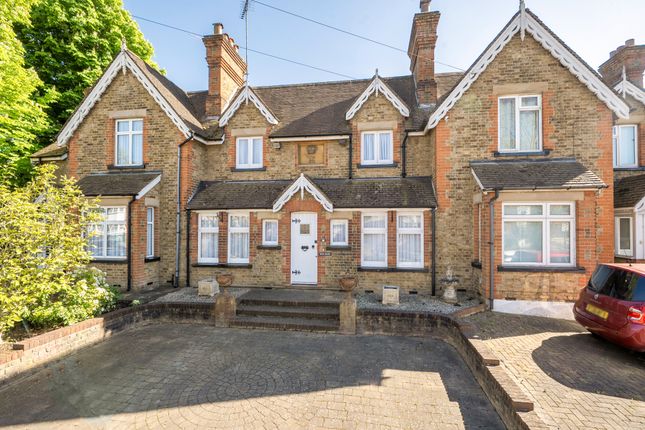 3 bed property, in Rickmansworth Road, £575,000