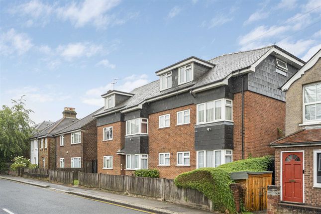 1 bed property, in Byron Road, £150,000