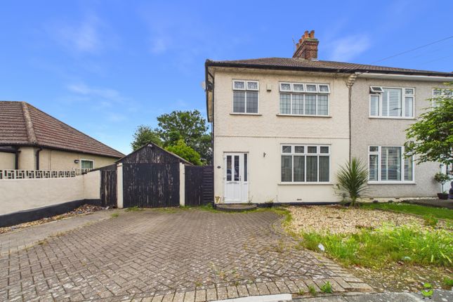 3 bed property, in Orchard Avenue, £500,000