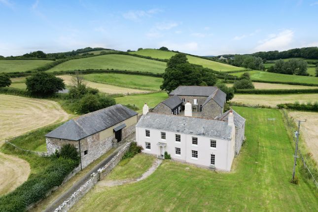 6 bed property, in Broadhempston, £1,500,000