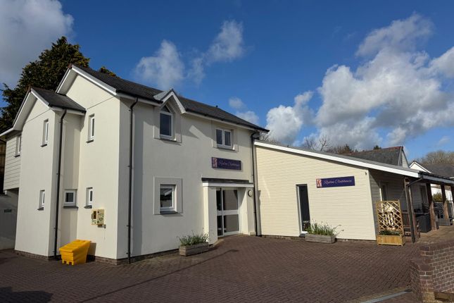 Studio, in Flat, £69,000