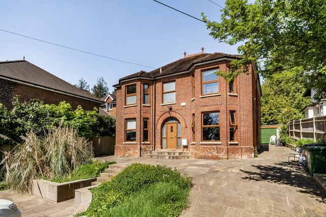 6 bed property, in High Street, £735,000