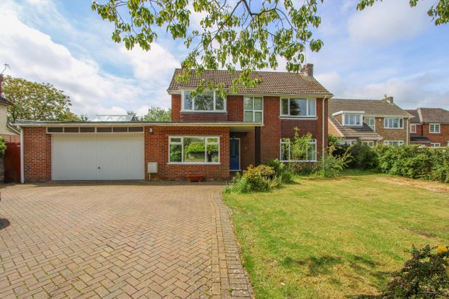 4 bed property, in Culverhill Road, £645,000
