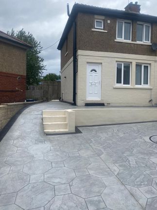 3 bed property, in Walker Drive, £175,000