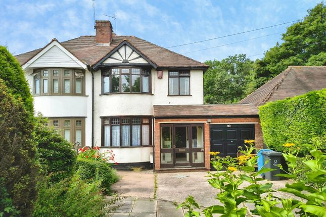 3 bed property, in Broad Lane, £200,000