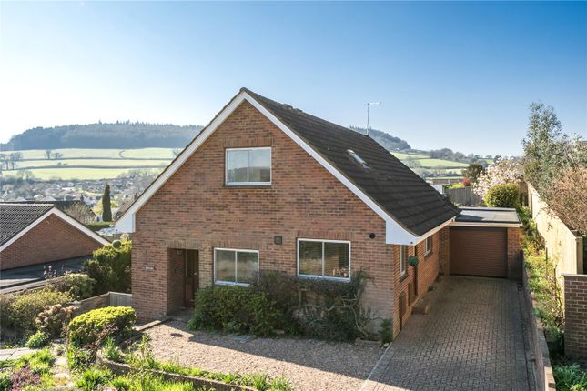 3 bed property, in Core Hill Road, £525,000