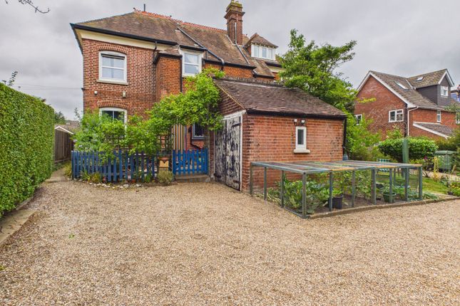 2 bed property, in 23 Norwich Road, £180,000
