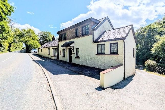 2 bed property, in Trawsmawr, £275,000