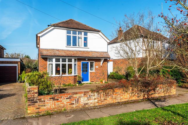 3 bed property, in Lower Road, £750,000