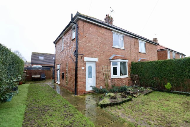 3 bed property, in Houghton Lane, £240,000