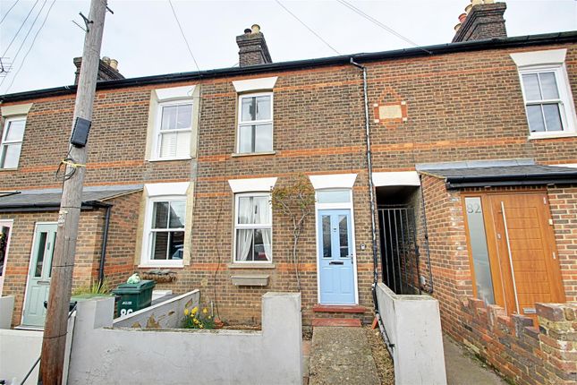 2 bed property, in Breakspeare Road, £350,000