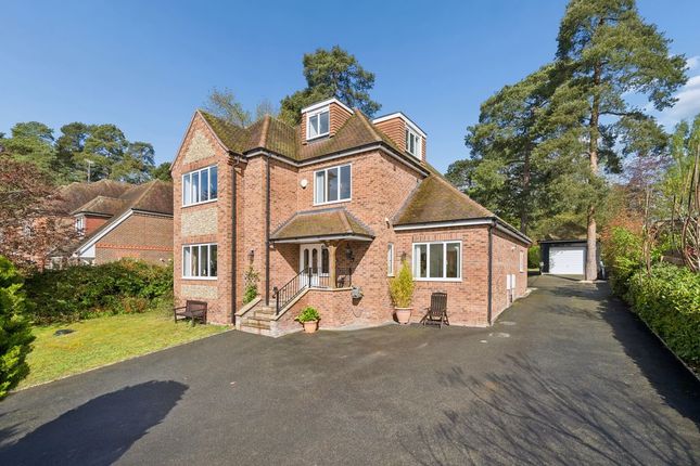 5 bed property, in Beechwood Drive, £2,350,000