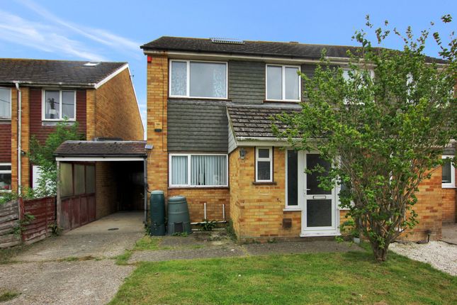 3 bed property, in Raymoor Avenue, £233,000