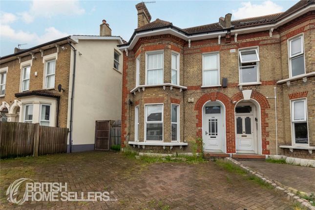 2 bed property, in Portland Road, £335,000