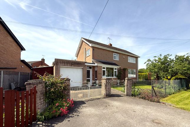 3 bed property, in Grove Crescent, £434,950