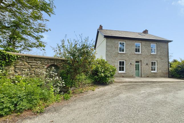 4 bed property, in Crowan, £695,000