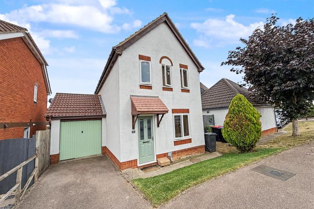 3 bed property, in Bridport Way, £350,000