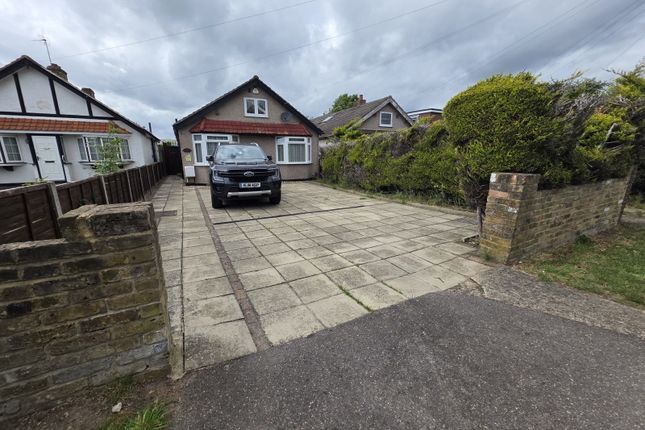 4 bed property, in Pole Hill Road, £850,000