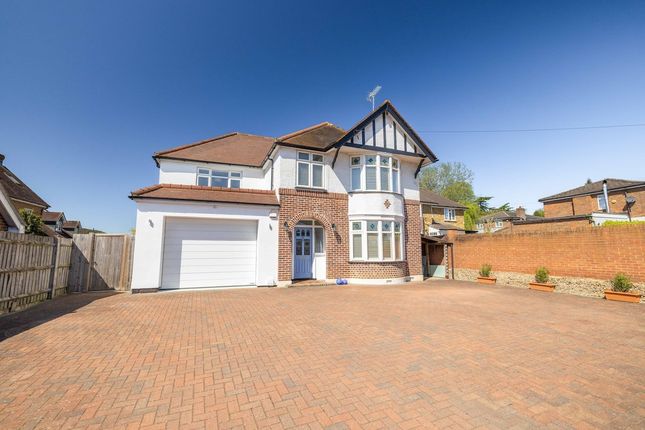 5 bed property, in Gerrards Cross Road, £1,250,000