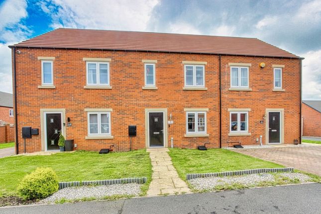 3 bed property, in Farmhouse Way, £185,000