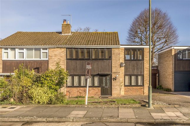 4 bed property, in Appledore Crescent, £650,000