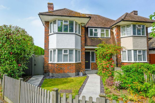3 bed property, in Mayfield Road, £899,950