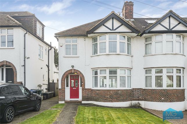 3 bed property, in Longfield Avenue, £750,000
