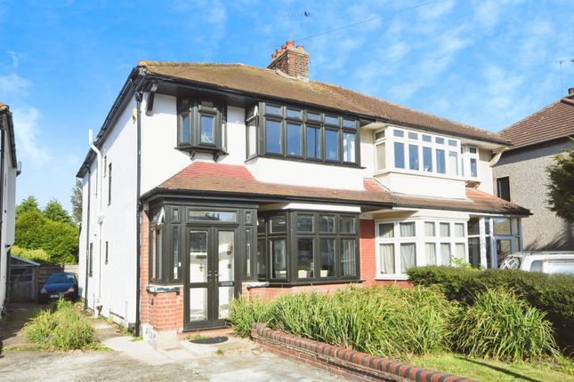 4 bed property, in Upper Brentwood Road, £625,000