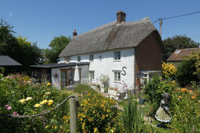 3 bed property, in Kingston, £600,000
