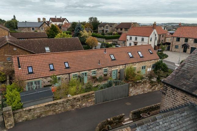 3 bed property, in Kiveton Lane, £600,000