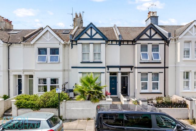 3 bed property, in Whippingham Road, £600,000