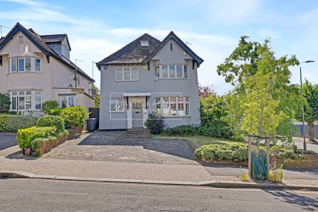 5 bed property, in Hodford Road, £1,995,000