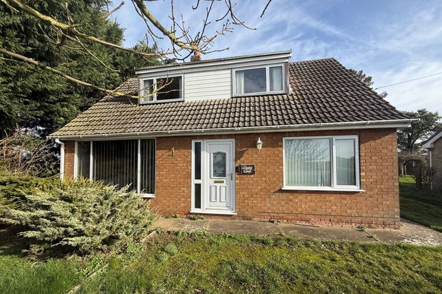2 bed property, in Cherry Trees, £90,000