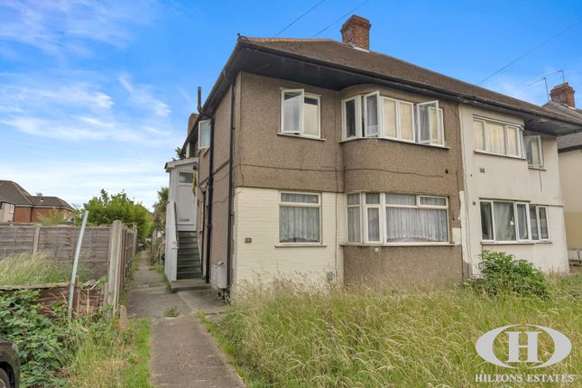 2 bed property, in Sandow Crescent, £305,000