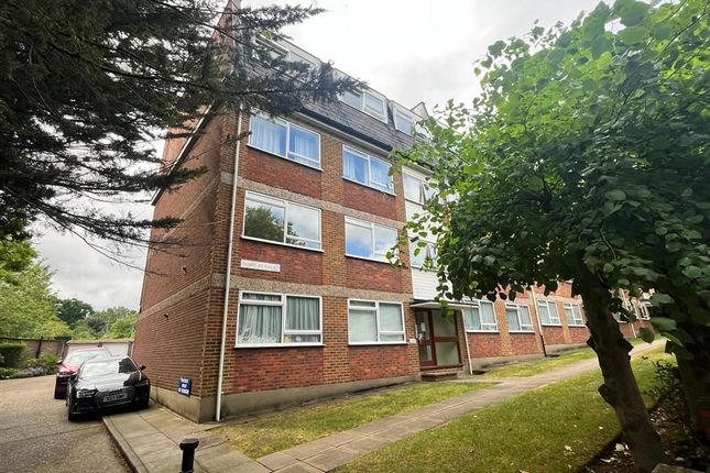 2 bed property, in Manor Road, £339,000
