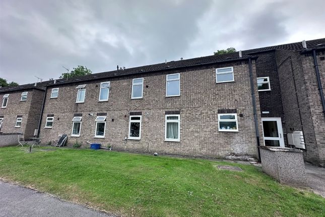 2 bed property, in Lime Grove, £78,000