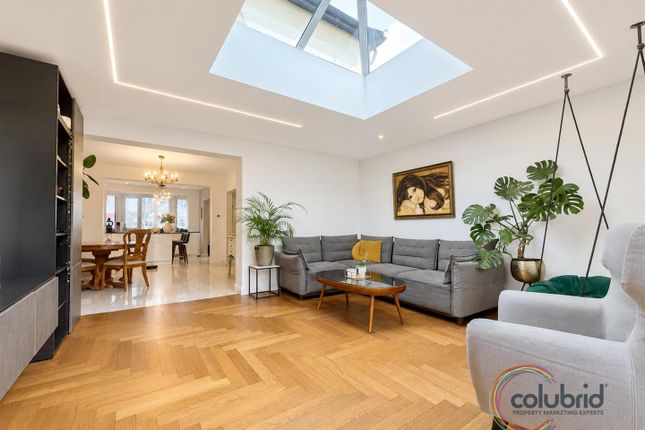 3 bed property, in Heathview Road, £475,000