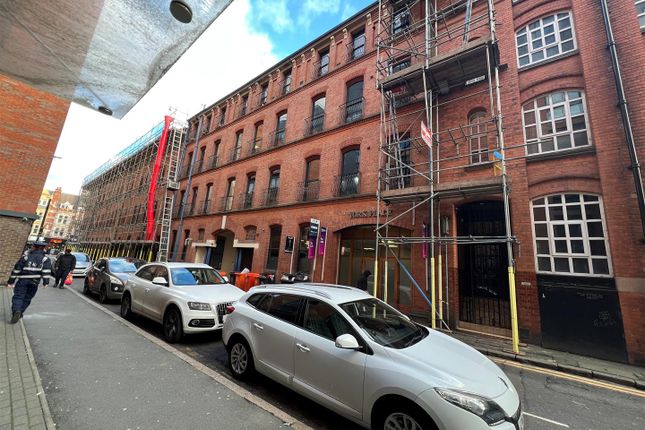 1 bed property, in York Street, £47,000