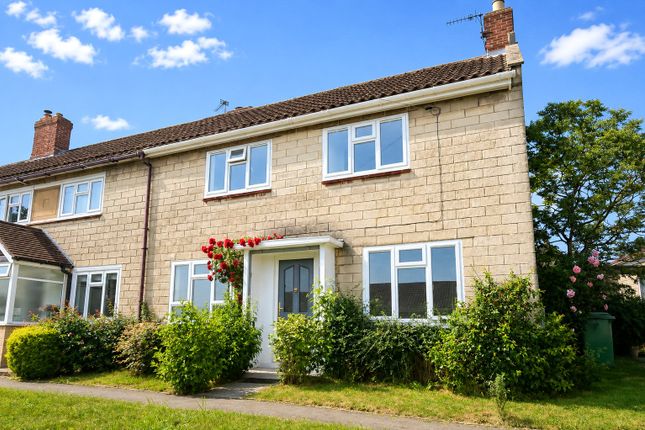 3 bed property, in Highfield Road, £375,000