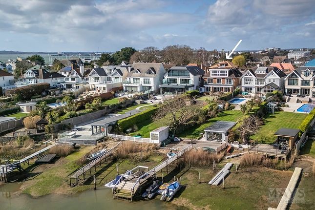 5 bed property, in Elms Avenue, £3,000,000