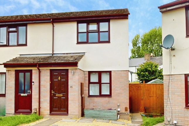 2 bed property, in Millbrook Gardens, £260,000