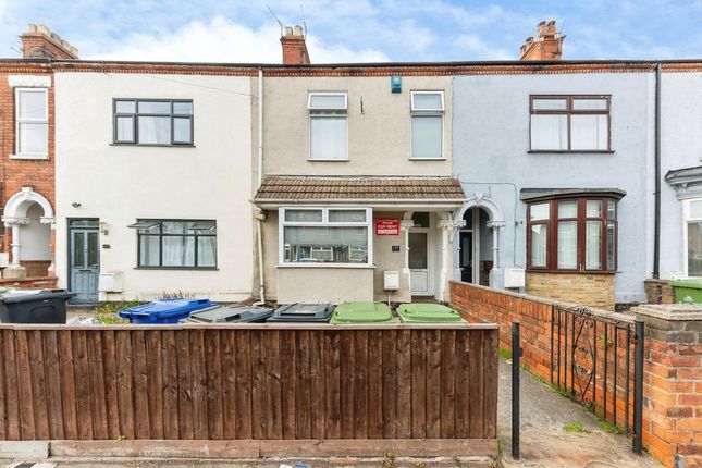 5 bed property, in Welholme Road, £155,000