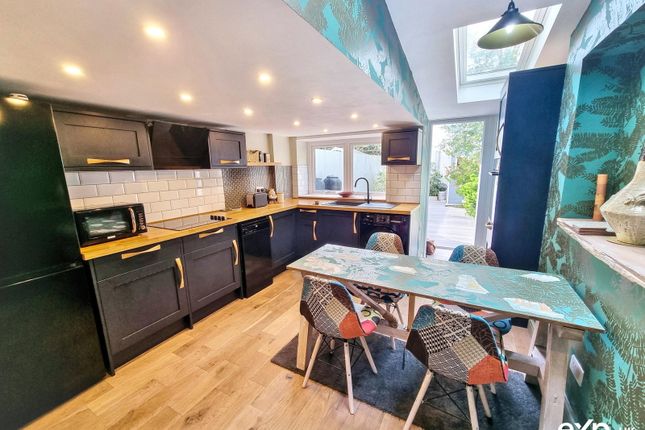 3 bed property, in Bolton Street, £230,000